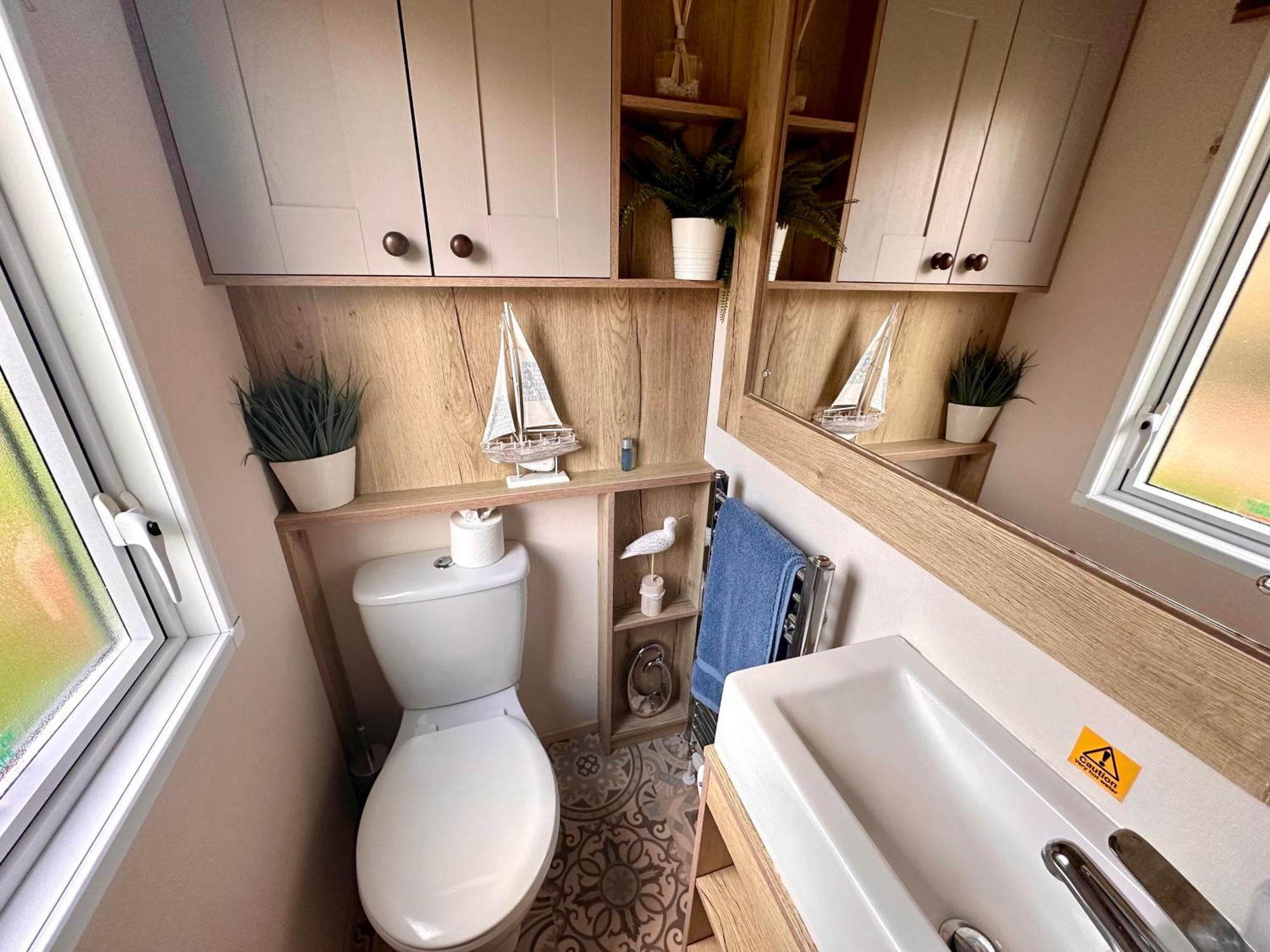 The Boat House, Hot Tub Lodge South Cerney Εξωτερικό φωτογραφία